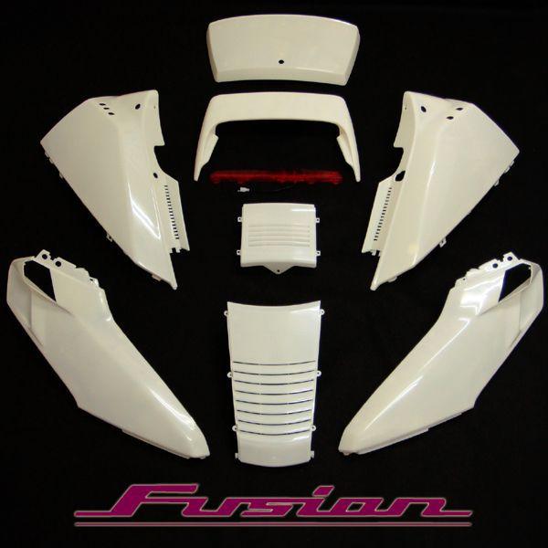 フュージョン用　アッパーカウル ホンダ（HONDA） フュージョン MF02 塗装用 アッパーカウル タイプSE
