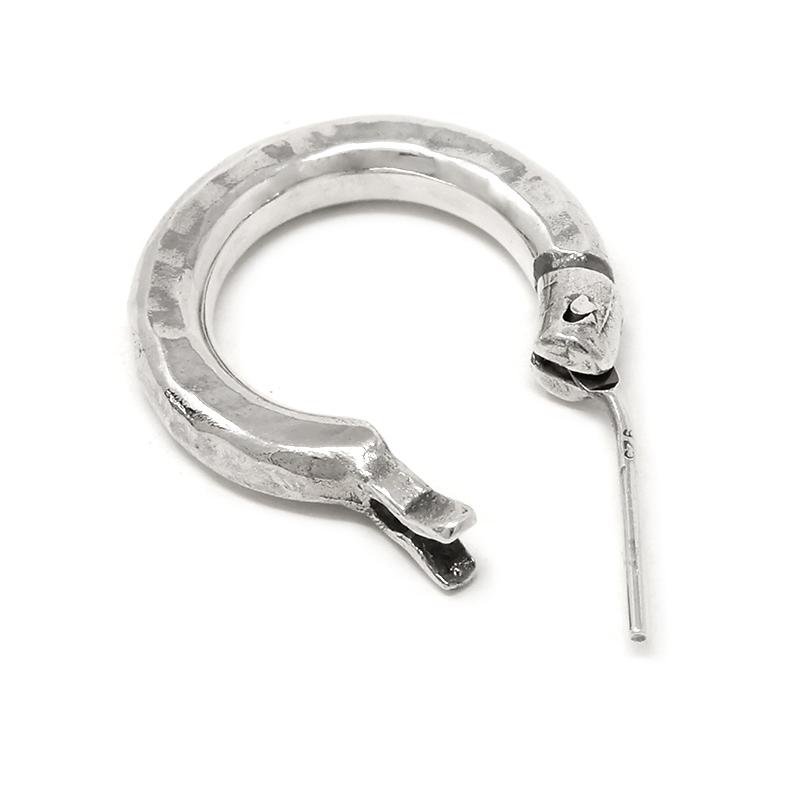 ビビファイ 槌目(ツチメ) フープピアス Mサイズ シルバー925 VIVIFY VFP-193 ThreeSides Hammerd Hoop Pierce (M) 3mm body 1点売り 片耳用の画像