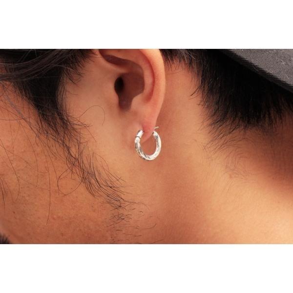 ビビファイ 槌目(ツチメ) フープピアス Mサイズ シルバー925 VIVIFY VFP-193 ThreeSides Hammerd Hoop Pierce (M) 3mm body 1点売り 片耳用の画像