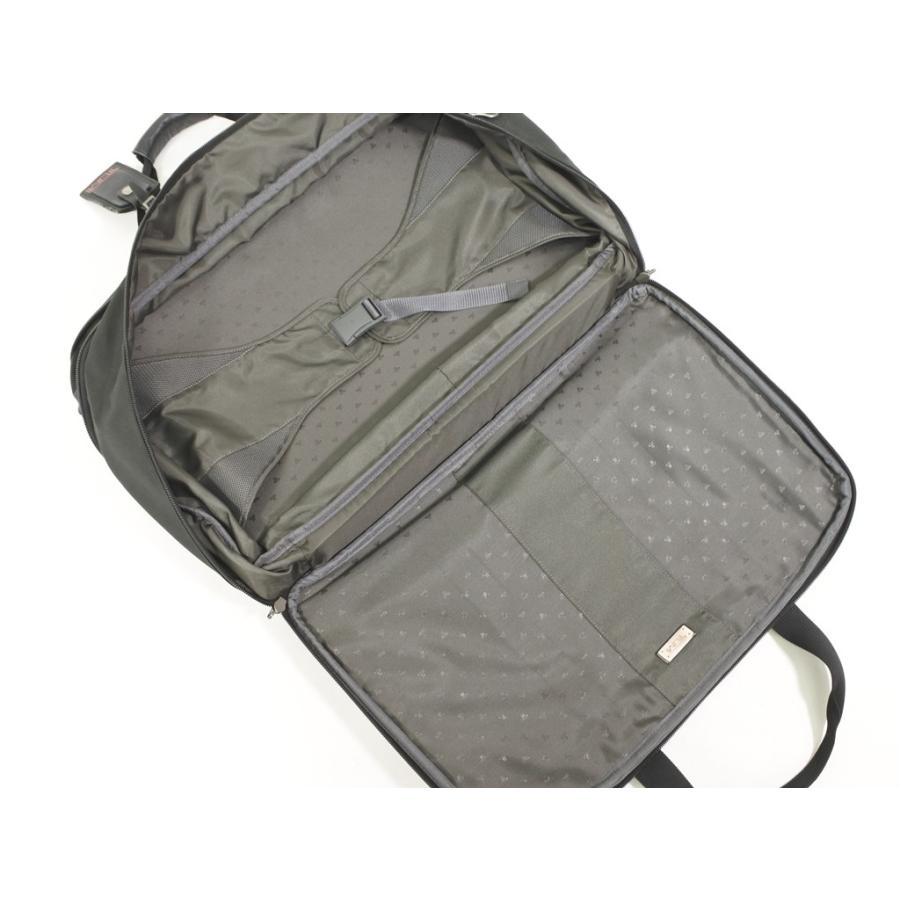 美品✨ トゥミ　バリスティックナイロン　ガーメントバッグ　ブラック　2WAY トゥミ TUMI 22122D4 バリスティックナイロン ガーメントバッグ