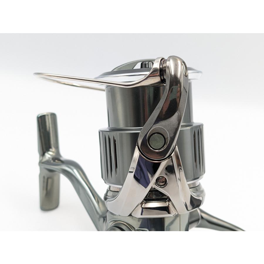 【2回試投のみ極美品】22ステラ 4000MHG ベール対策済製品 シマノ（SHIMANO） 【現品限り】超美品 22 ステラ 4000MHG スピニング