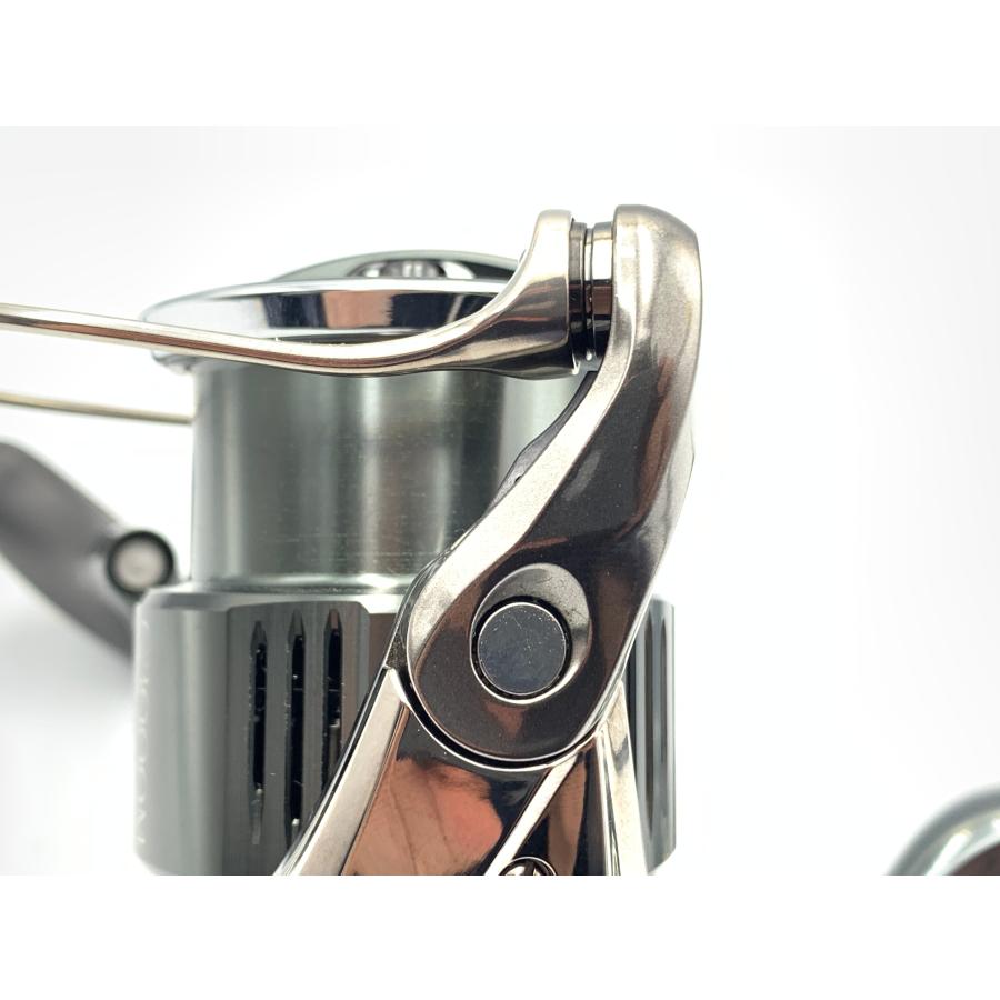 シマノ（SHIMANO） 【現品限り】超美品 22 ステラ C3000MHG スピニング