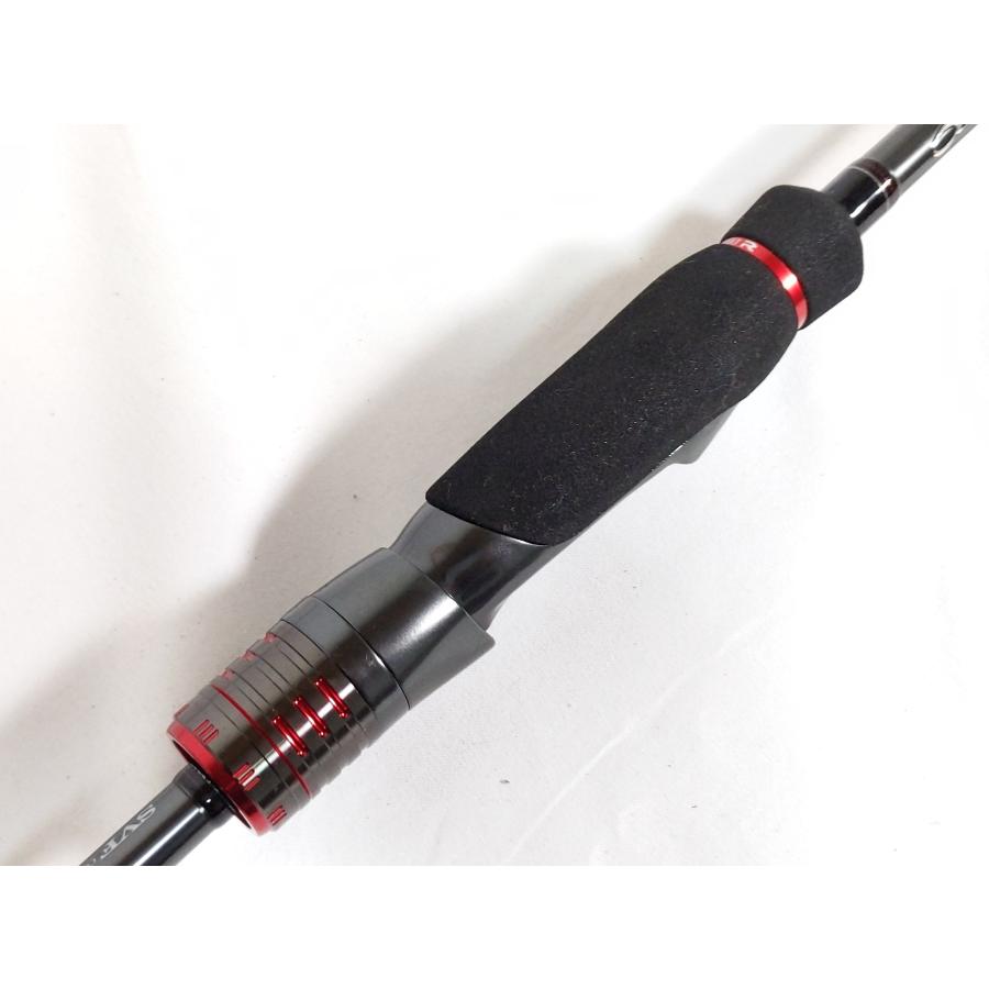 現品限り】超美品 Daiwa ダイワ 21 エメラルダス ストイスト RT 76MMH 
