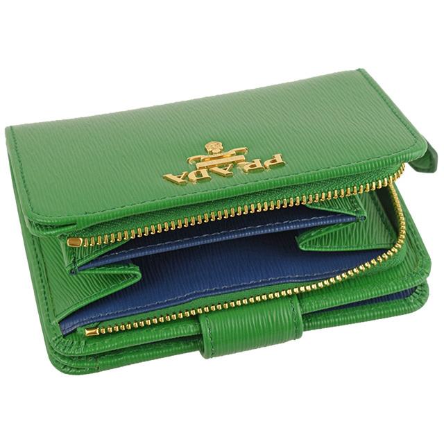 希少デザイン美品 PRADA プラダ　二つ折り　財布　バイカラ　青　緑　エナメル PRADA（エナメル ・ 財布）のフリマアイテム一覧