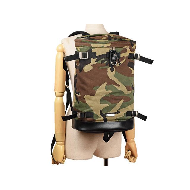 極美品！サンローラン バックパック カモフラ 迷彩 Yves Saint Laurent（イヴ・サンローラン） サンローラン パリ SAINT