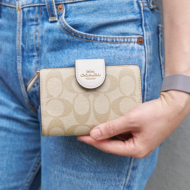 COACH（コーチ） 財布 二つ折り レディース アウトレット 折財布