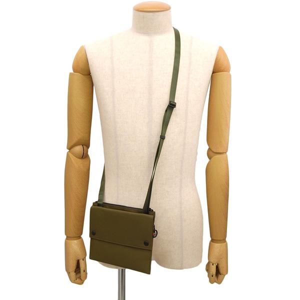 ポールスミス　ショルダーバッグ　メンズ　バッグ　カーキ Paul Smith - カーキ ショルダーバッグ メッセンジャーバッグ