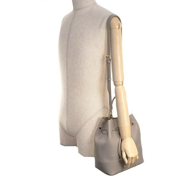 ロエベ ポーチ ec-22342 ピンク 270901 美品 レザー 中古 LOEWE 型押し