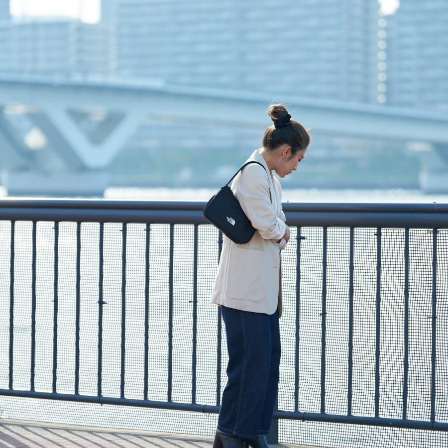 【ゲリラセール 24時まで】新品 ノースフェイス ボニーホーボーバッグ クリーム 日本未入荷 THE NORTH FACE ザ・ノースフェイス ボニーホーボー