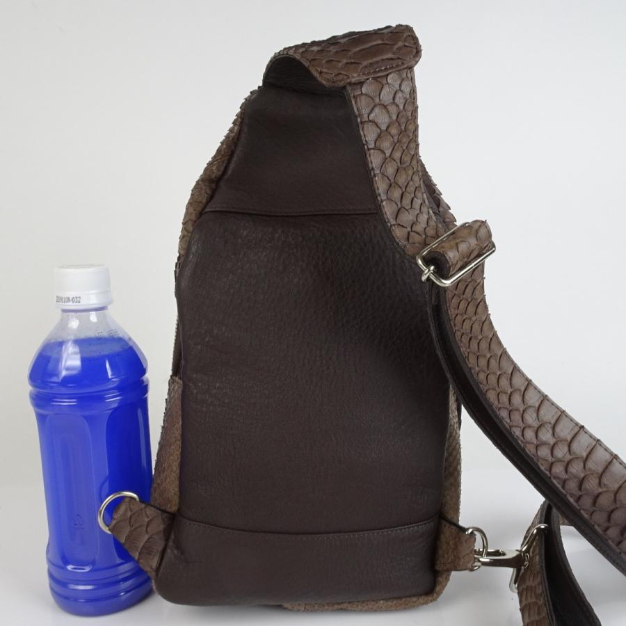 新品 訳あり パイソン ボディバッグ 茶 サドルバッグ ワンショルダー 