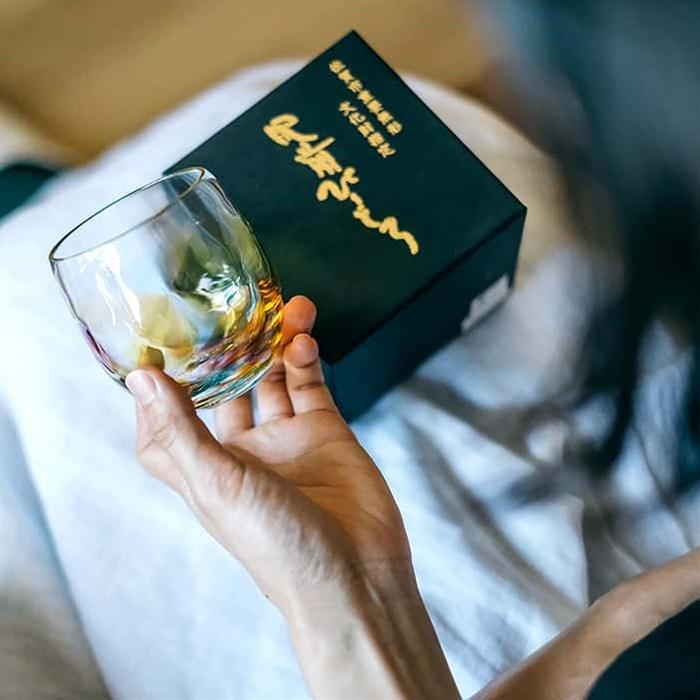 とろびさま専用 肥前びーどろ グラス | 虹色しずく型 | 副島硝子