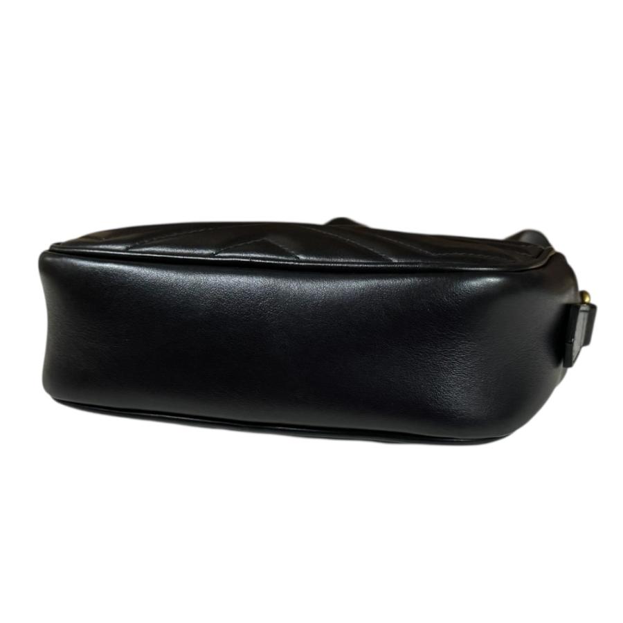 新品同様。美品GUCCI ブラック ショルダーバッグ GUCCI（グッチ） GGマーモント ショルダーバッグ レザー 448065