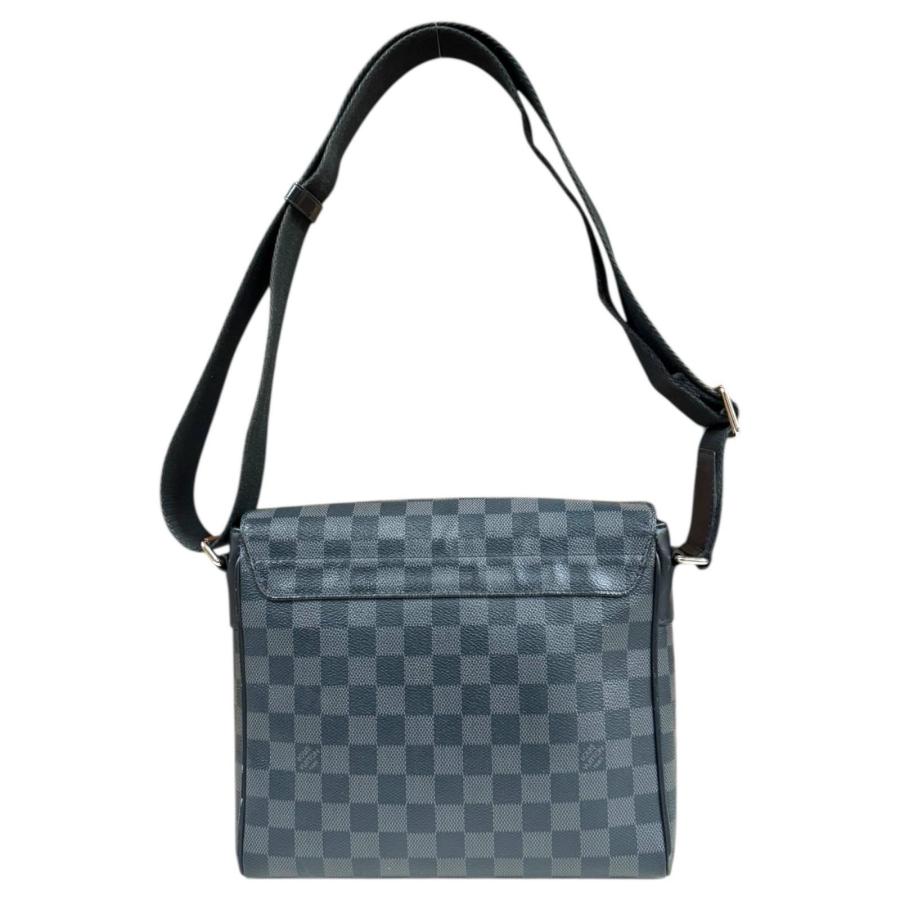 LOUIS VUITTON（ルイ・ヴィトン） ディストリクトPM NM ショルダー