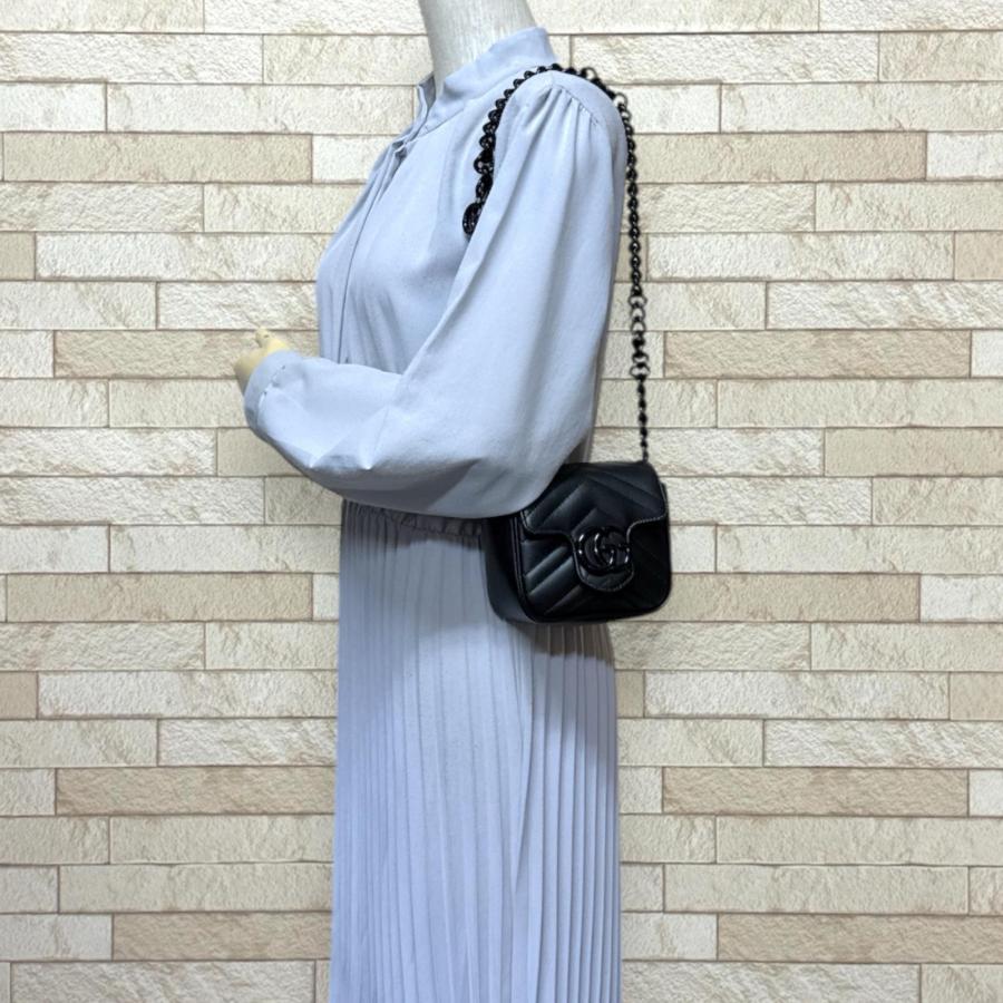 グッチ ミニポシェット GGマーモント ショルダーバッグ レザー 739599 ブラック レディース GUCCI  中古 GUCCI（グッチ） ミニポシェット GGマーモント ショルダーバッグ