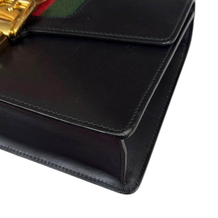 グッチ シルヴィ ショルダーバッグ レザー 4211882 ブラック レディース GUCCI  中古 R&Kリサイクルキング GUCCI（グッチ） シルヴィ ショルダーバッグ レザー 4211882 ブラック