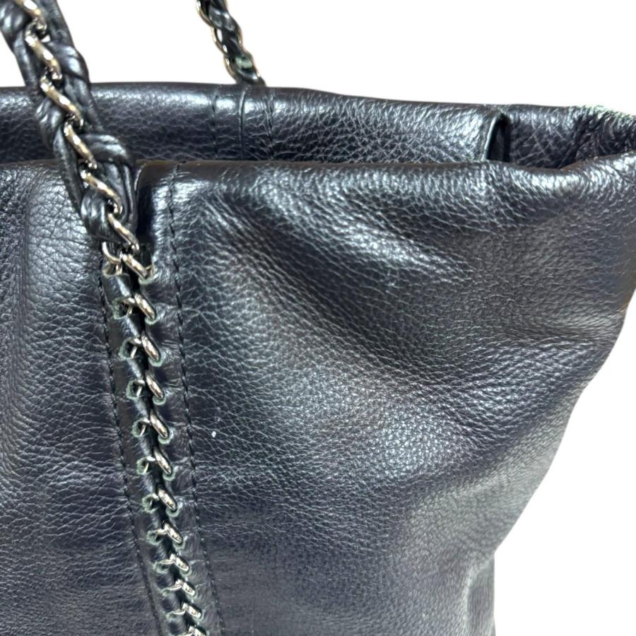 【新品未使用】CHANELシャネルスポーツ　ラゲージタグ ブラックレザー　激レア CHANEL（シャネル） ラグジュアリー トートバッグ レザー ブラック