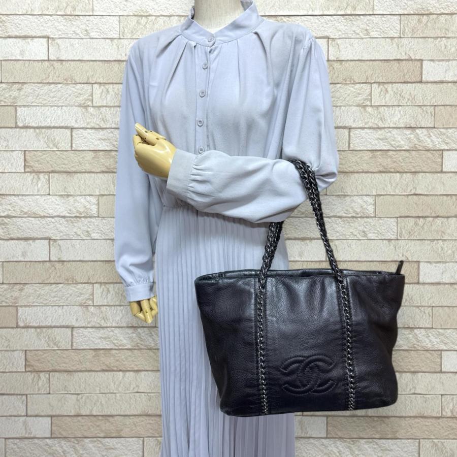 CHANEL（シャネル） ラグジュアリー トートバッグ レザー ブラック