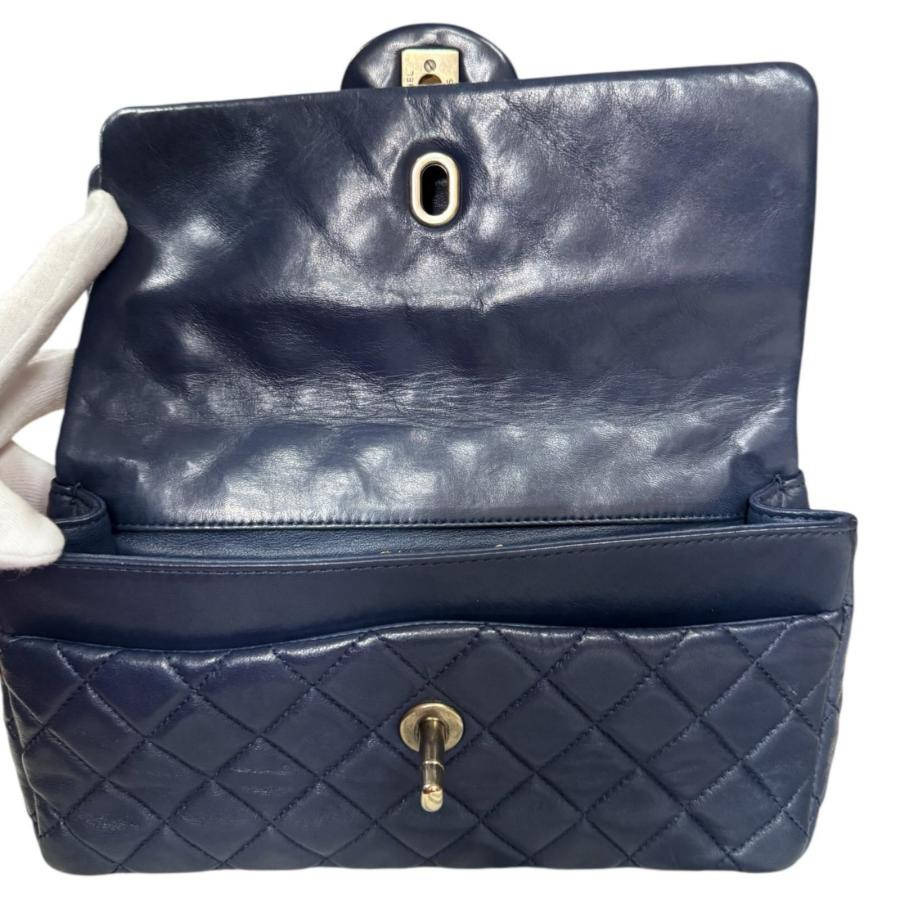 シャネル　マトラッセ ラムスキン　チェーンショルダーバッグ　ネイビー CHANEL（シャネル） マトラッセ ショルダーバッグ ラムスキン ネイビー