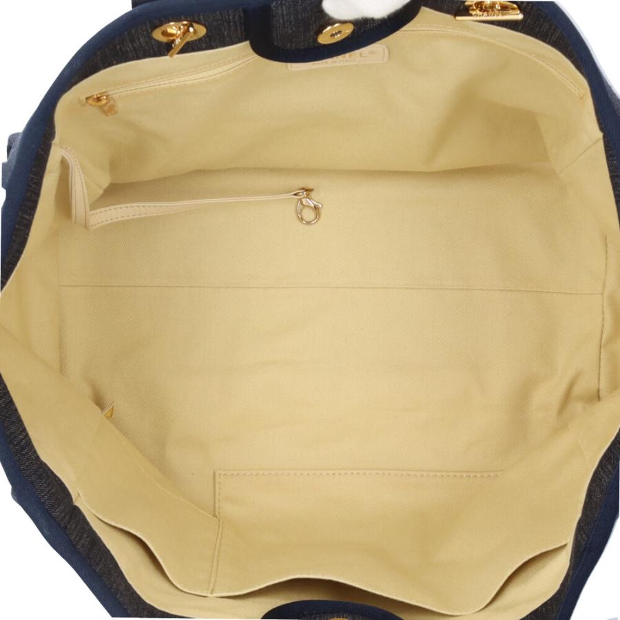 CHANEL（シャネル） ドーヴィルGM ショルダーバッグ キャンバス A66941