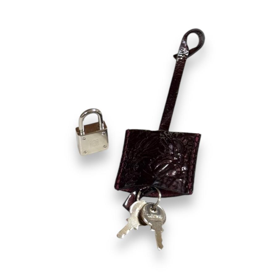 LOEWE（ロエベ） アマソナ28 ハンドバッグ エナメル パープル