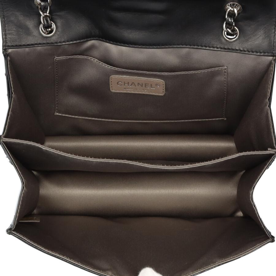CHANEL（シャネル） ラグジュアリー ショルダーバッグ パテントレザー