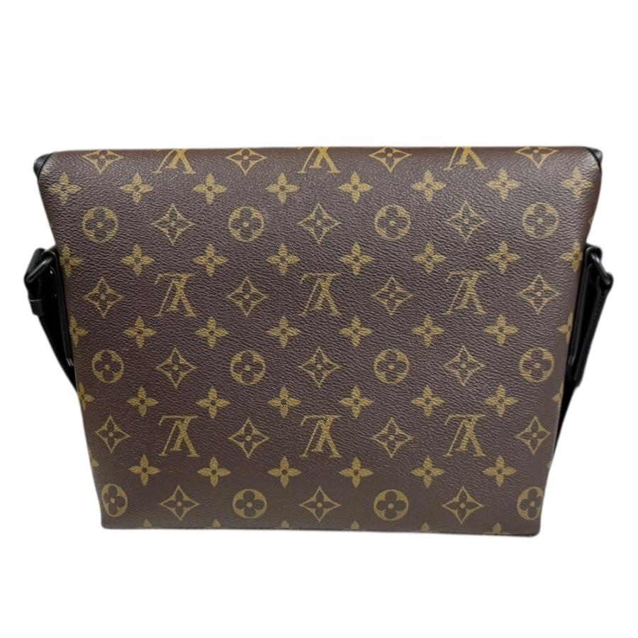 LOUIS VUITTON（ルイ・ヴィトン） マグネティック メッセンジャー