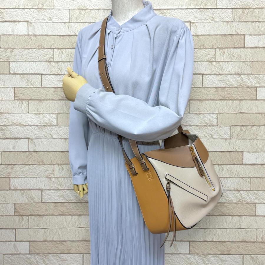 t*o様 LOEWE ロエベ ハンモック スモール ショルダーバック　ライトキャ LOEWE（ロエベ） ハンモック スモール ショルダーバッグ カーフ 326.30