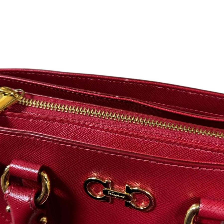 サルヴァトーレフェラガモ バティック ダブルガンチーニ ショルダーバッグ レザー EE-21 E428 レッド レディース Salvatore Ferragamo  中古 サルヴァトーレフェラガモ バティック ダブルガンチーニ レザー EE-21
