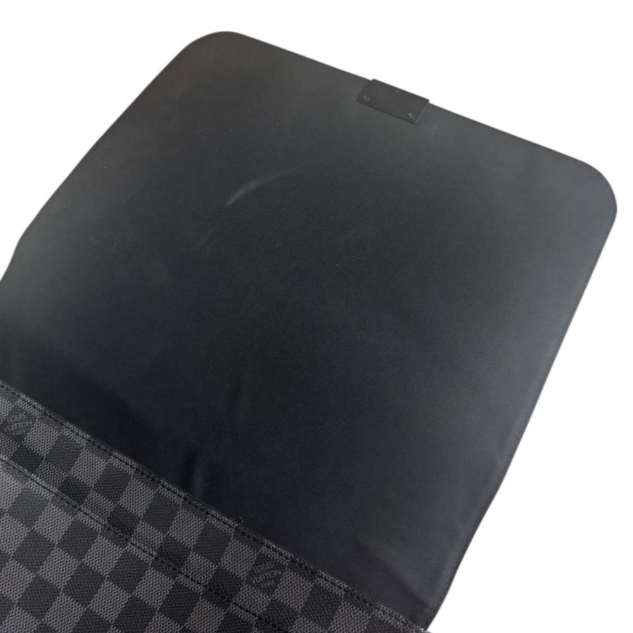 ルイヴィトン【最高級美品】ダミエグラフィット ディストリクトMM ブラック ダミエ・グラフィット ディストリクトPM 詳細情報とお値段