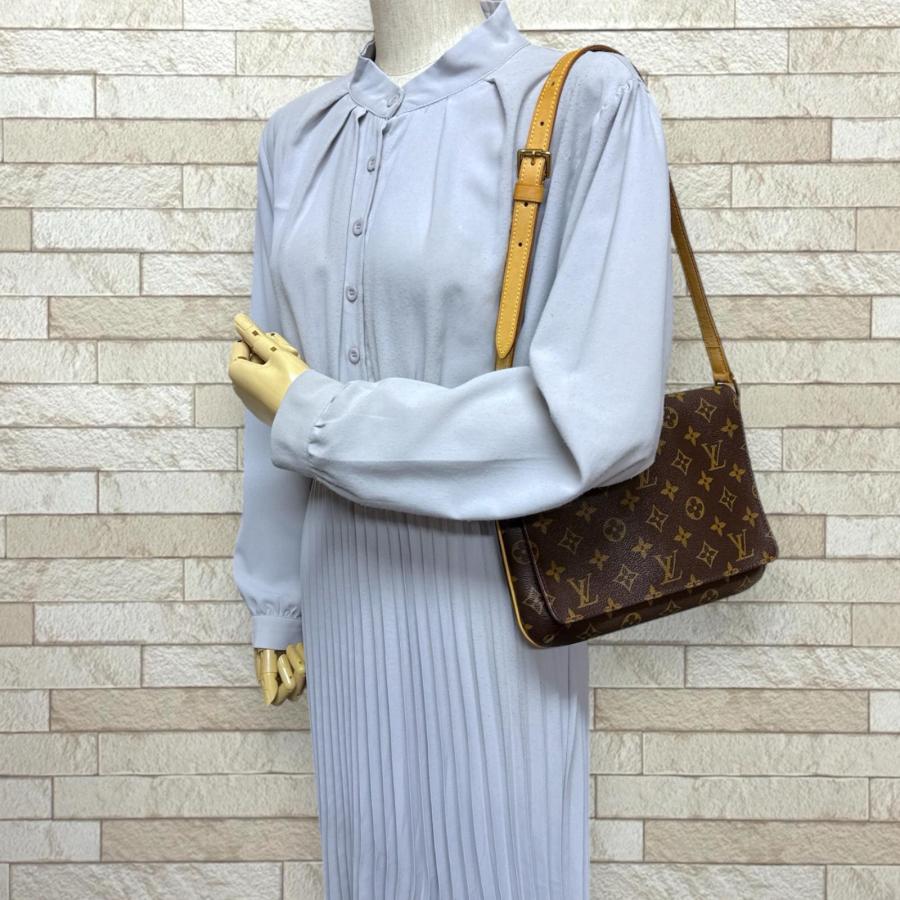 LOUIS VUITTON（ルイ・ヴィトン） ミュゼットタンゴ ショート