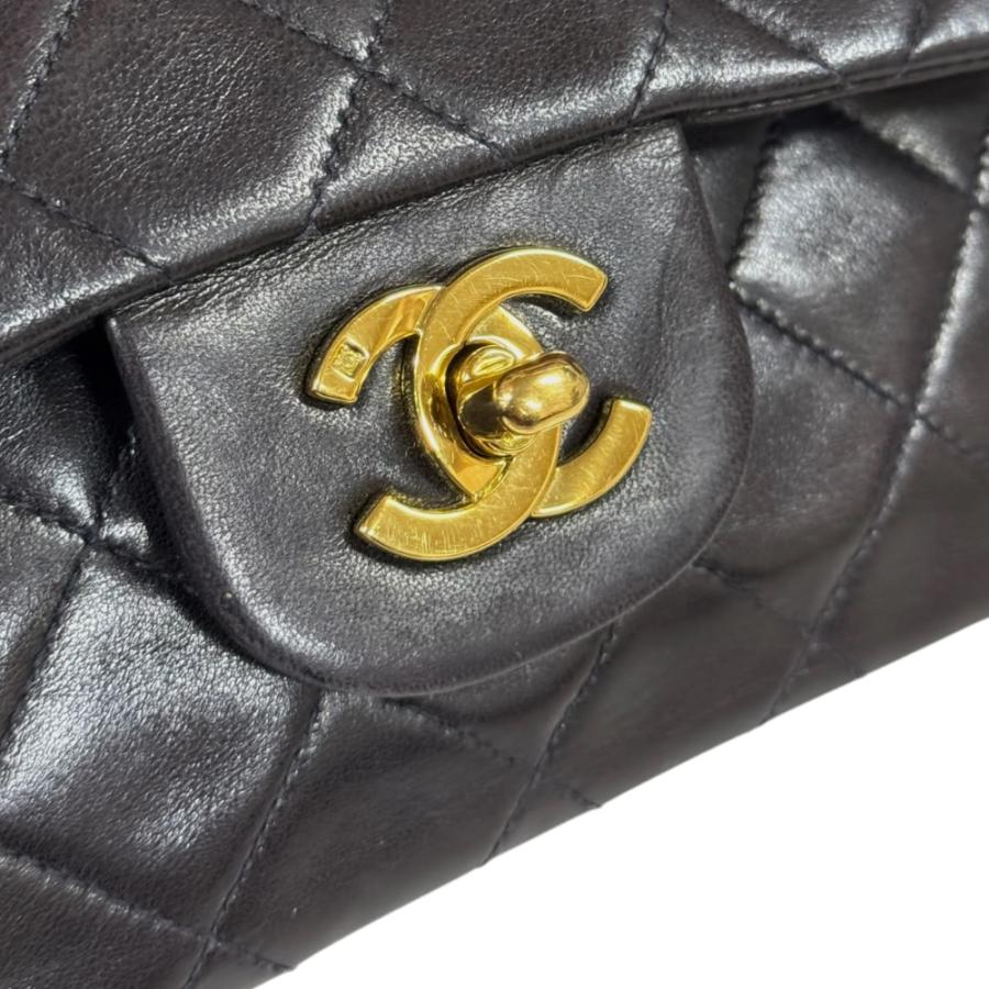 CHANEL（シャネル） マトラッセ ショルダーバッグ ラムスキン ブラック