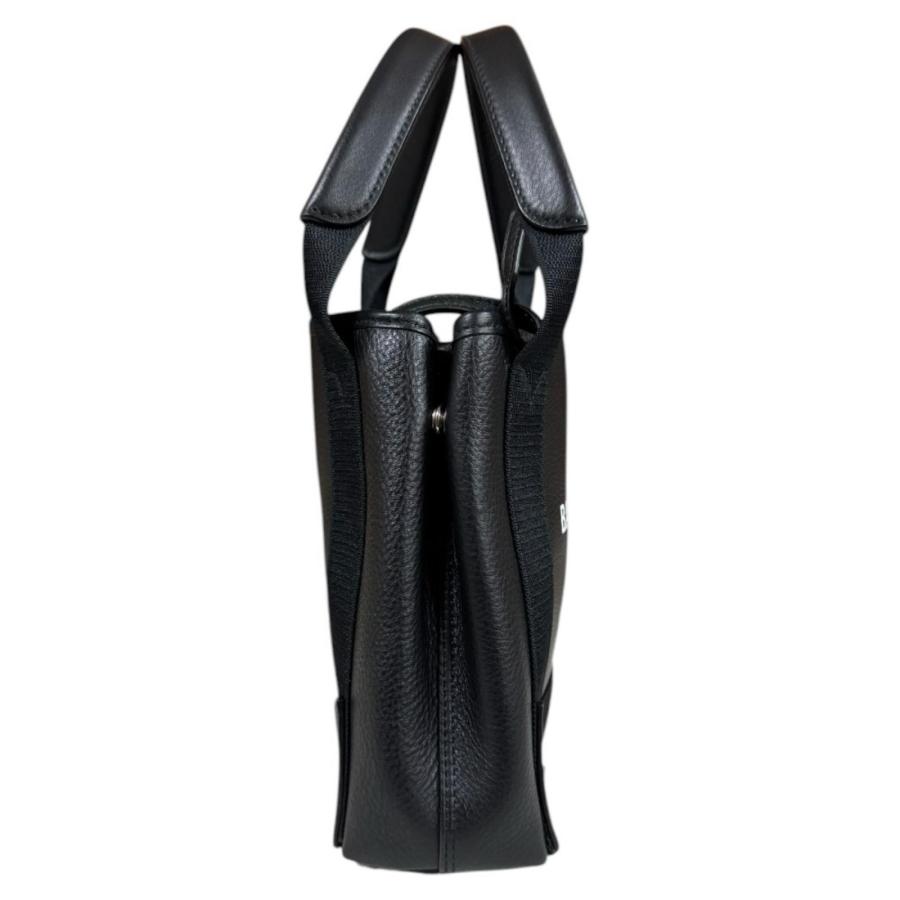 バレンシアガ ネイビー カバス XS ショルダーバッグ レザー 390346・1060・O・002123 ブラック レディース BALENCIAGA  中古 BALENCIAGA（バレンシアガ） ネイビー カバス XS ショルダーバッグ