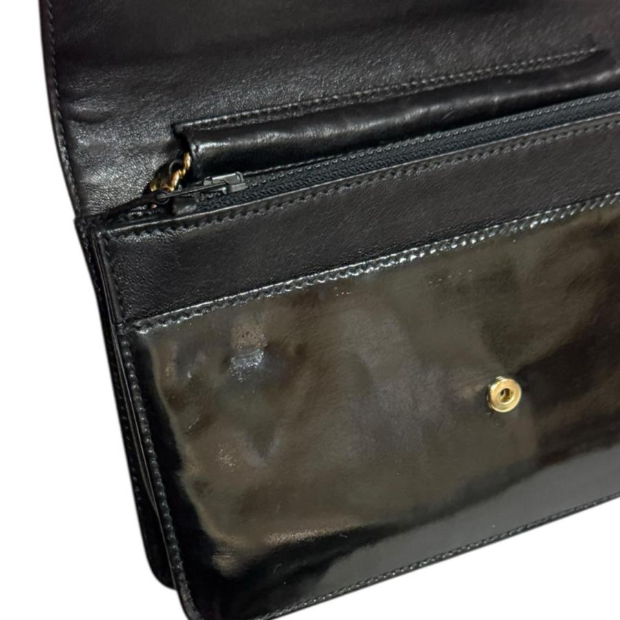 シャネル ココマーク ショルダーバッグ エナメル A05282 ブラック レディース CHANEL  中古 CHANEL（シャネル） ココマーク ショルダーバッグ エナメル A05282
