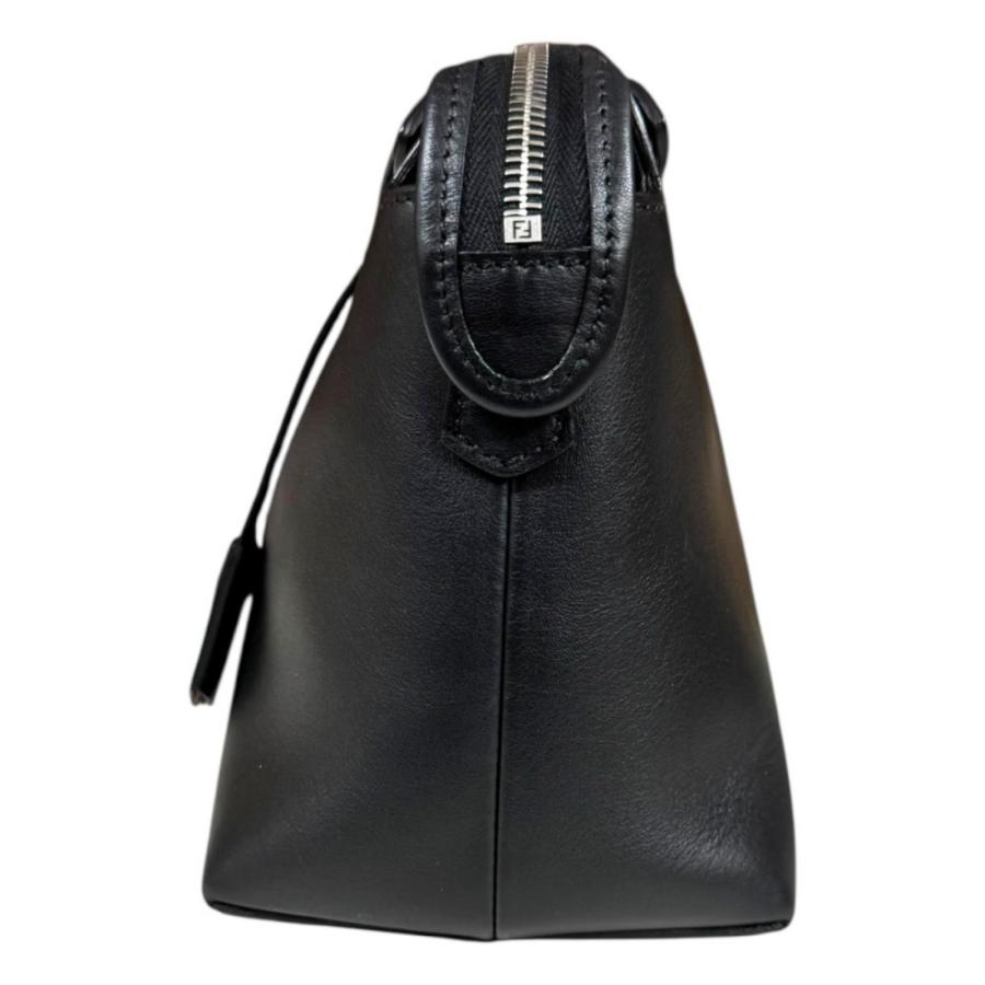 FENDI フェンディ　バイザウェイ　ミディアム　ブラック FENDI（フェンディ） バイザウェイ ミディアム ショルダーバッグ