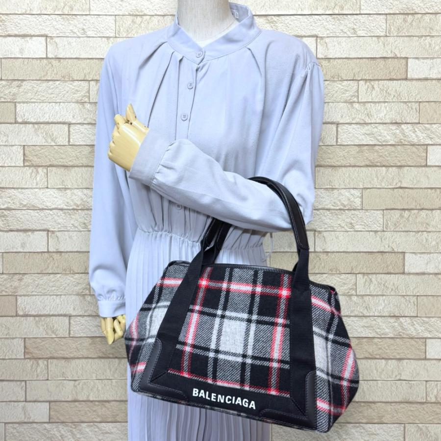 BALENCIAGA（バレンシアガ） タータンチェック柄 ネイビー カバス S