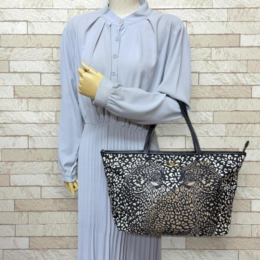 サルヴァトーレフェラガモ ガンチーニ トートバッグ ナイロン GU-21E187 ブラック レディース Salvatore Ferragamo  中古 R&Kリサイクルキング サルヴァトーレフェラガモ ガンチーニ トートバッグ ナイロン GU