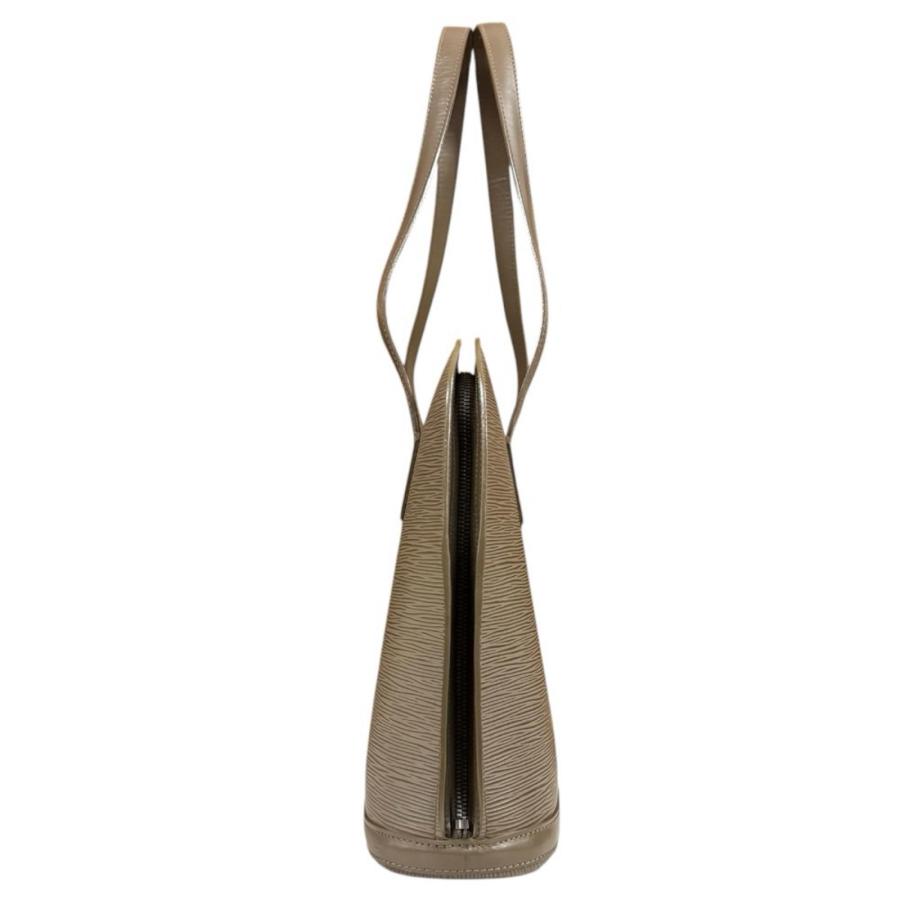 LOUIS VUITTON（ルイ・ヴィトン） リュサック エピ ショルダーバッグ