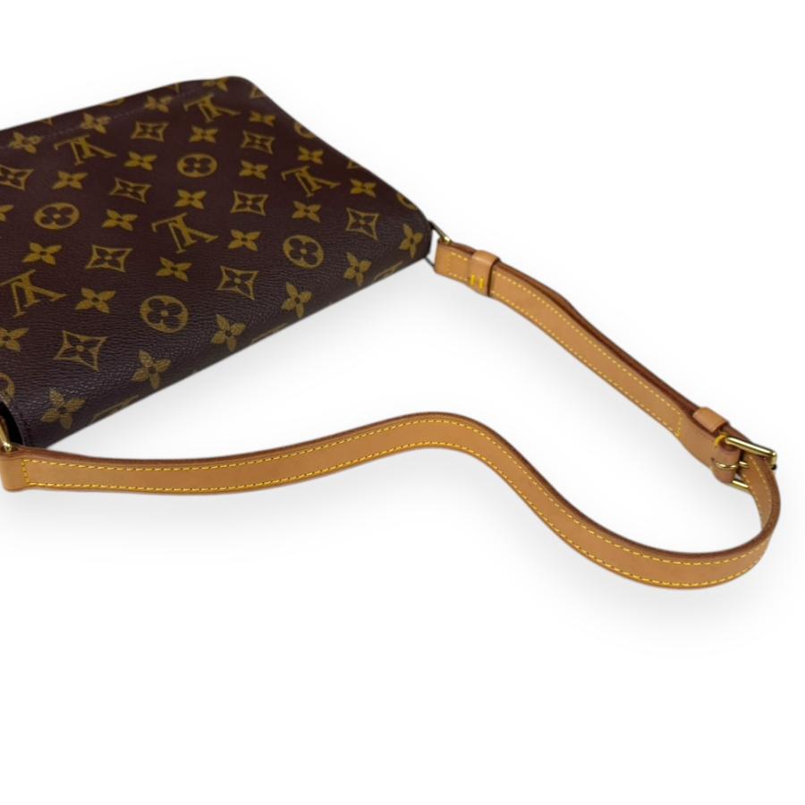 LOUIS VUITTON（ルイ・ヴィトン） ミュゼットタンゴ ショート