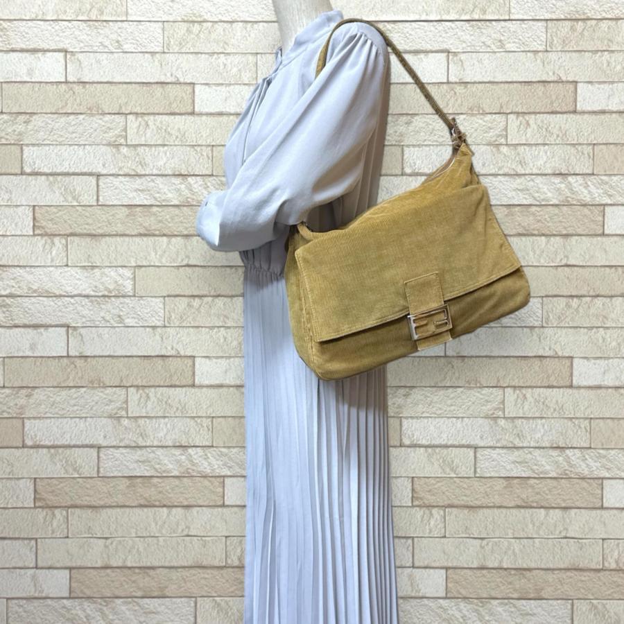FENDI フェンディ マンマバケット コーデュロイ ショルダーバッグ