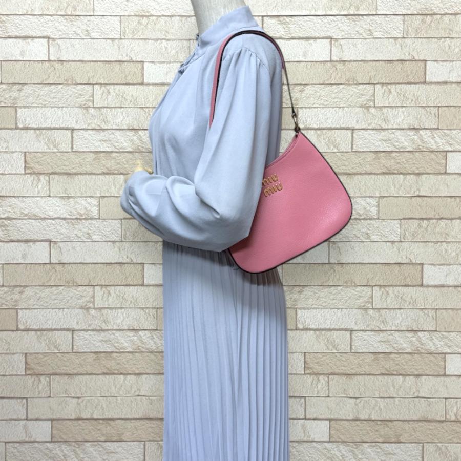 MIUMIU マドラス ショルダーバッグ ピンク MIUMIU ミュウミュウ マドラス 2way ショルダーバッグ