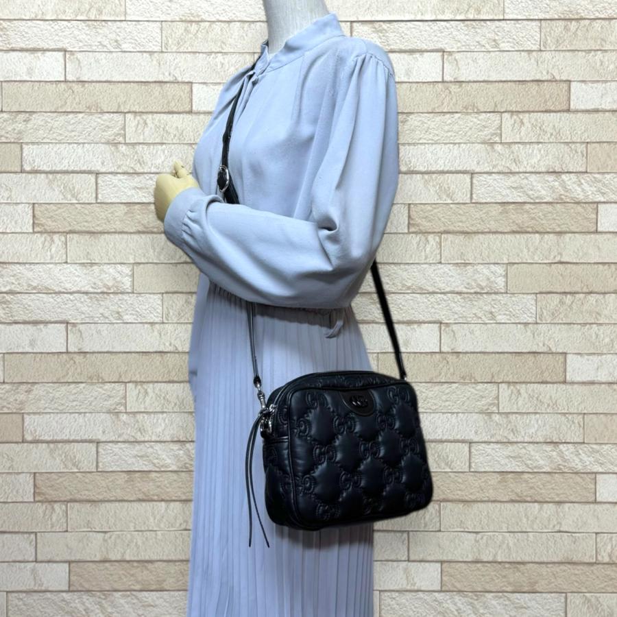 GUCCI（グッチ） GGマトラッセ スモール ショルダーバッグ レザー