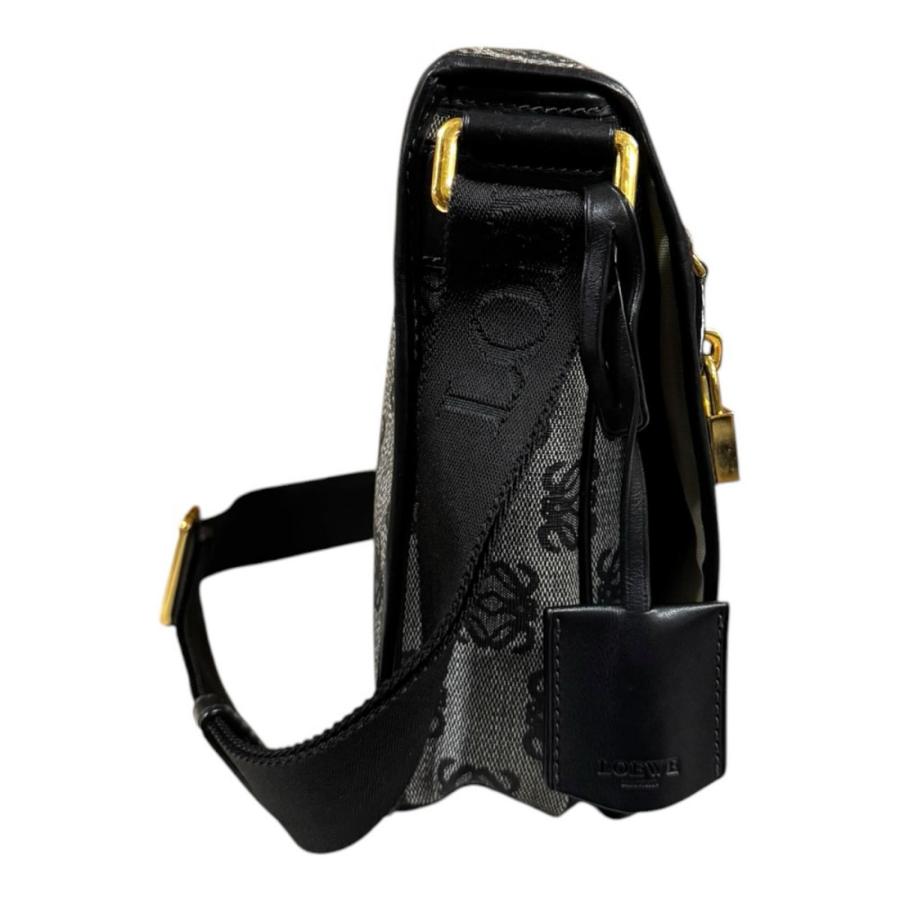 LOEWE（ロエベ） アナグラム ショルダーバッグ PVC グレー レディース