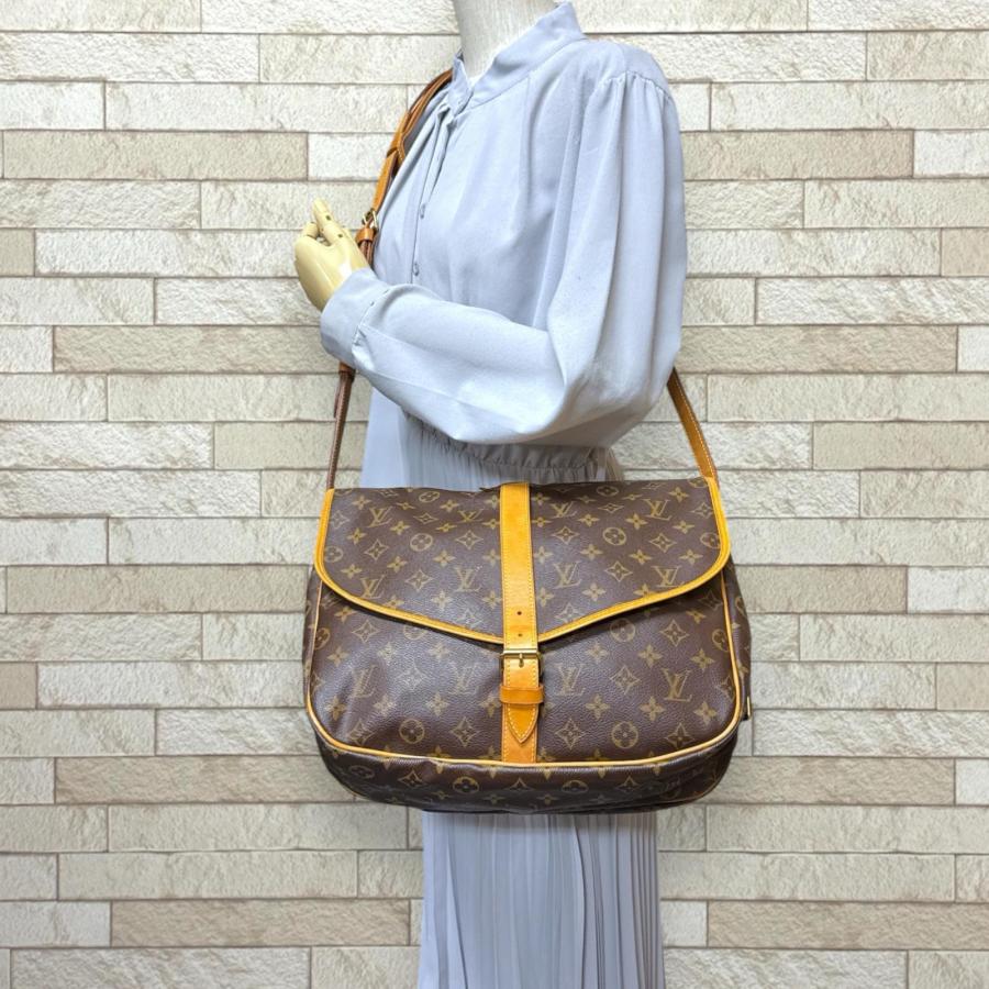 LOUIS VUITTON（ルイ・ヴィトン） ソミュール35 モノグラム ショルダー
