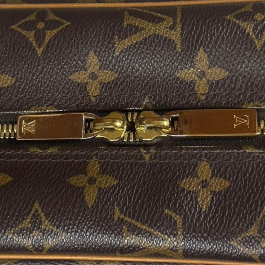 LOUIS VUITTON（ルイ・ヴィトン） シテMM モノグラム ショルダーバッグ