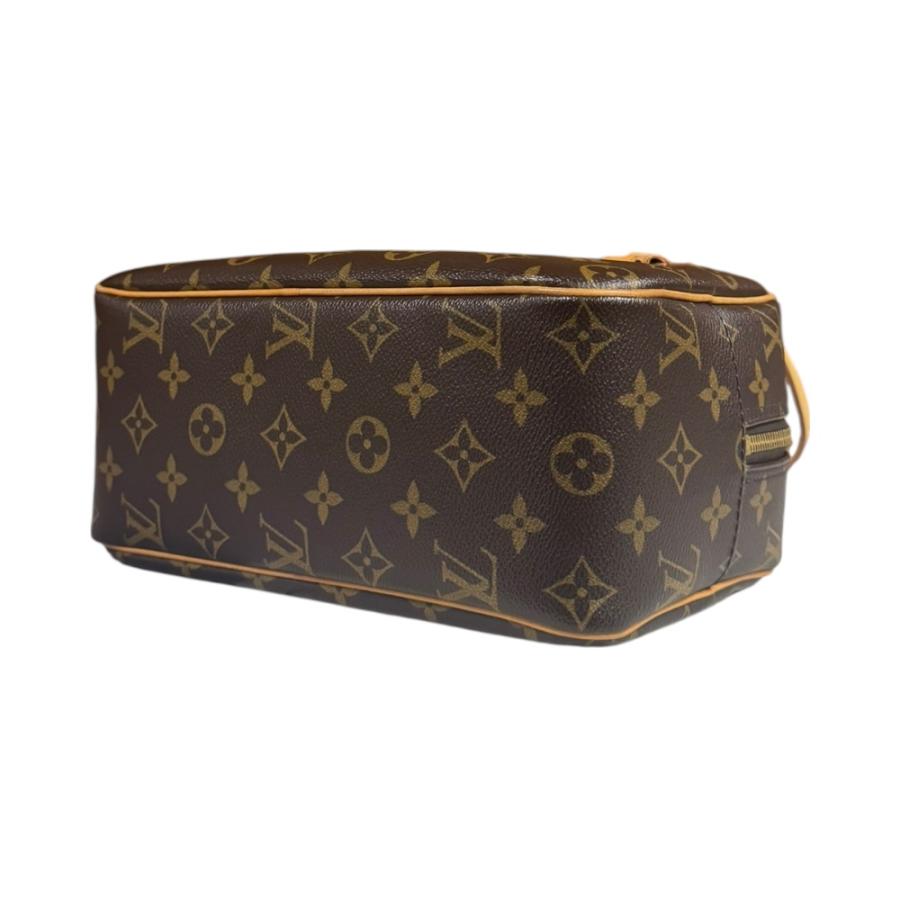 LOUIS VUITTON（ルイ・ヴィトン） シテMM モノグラム ショルダーバッグ