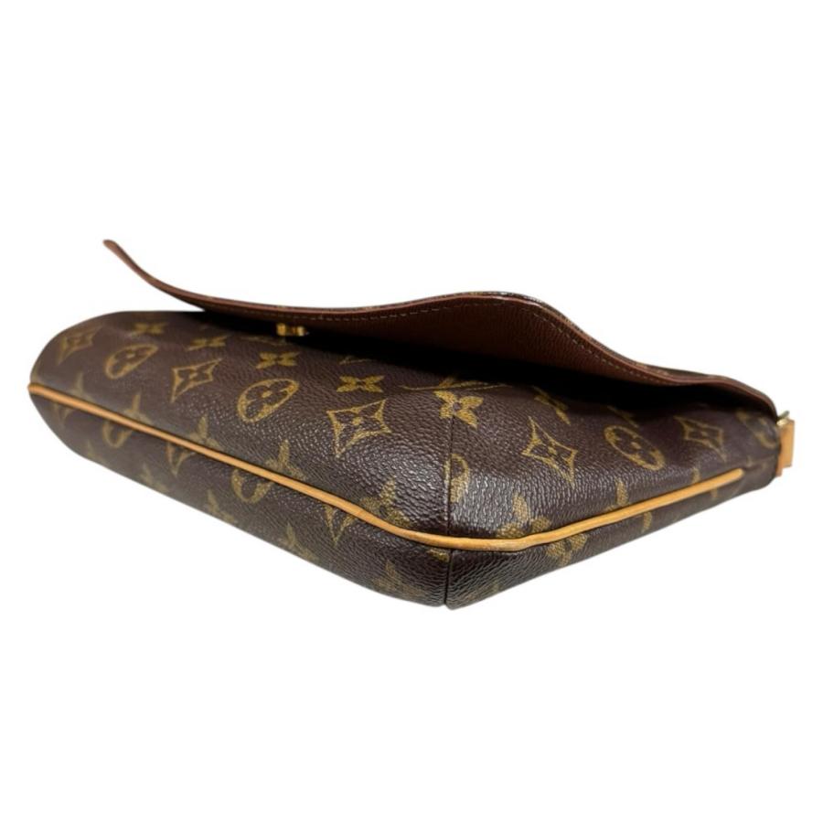 LOUIS VUITTON（ルイ・ヴィトン） ミュゼットタンゴ ショート