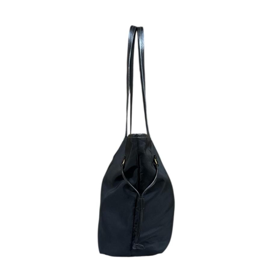 プラダ トートバッグ ナイロン BR4001 ブラック レディース PRADA  中古 R&Kリサイクルキング PRADA（プラダ） トートバッグ ナイロン BR4001 ブラック レディース