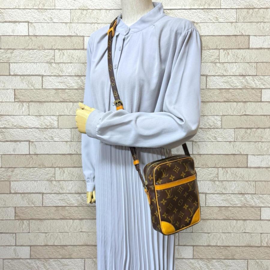 LOUIS VUITTON（ルイ・ヴィトン） ダヌーブ モノグラム ショルダー