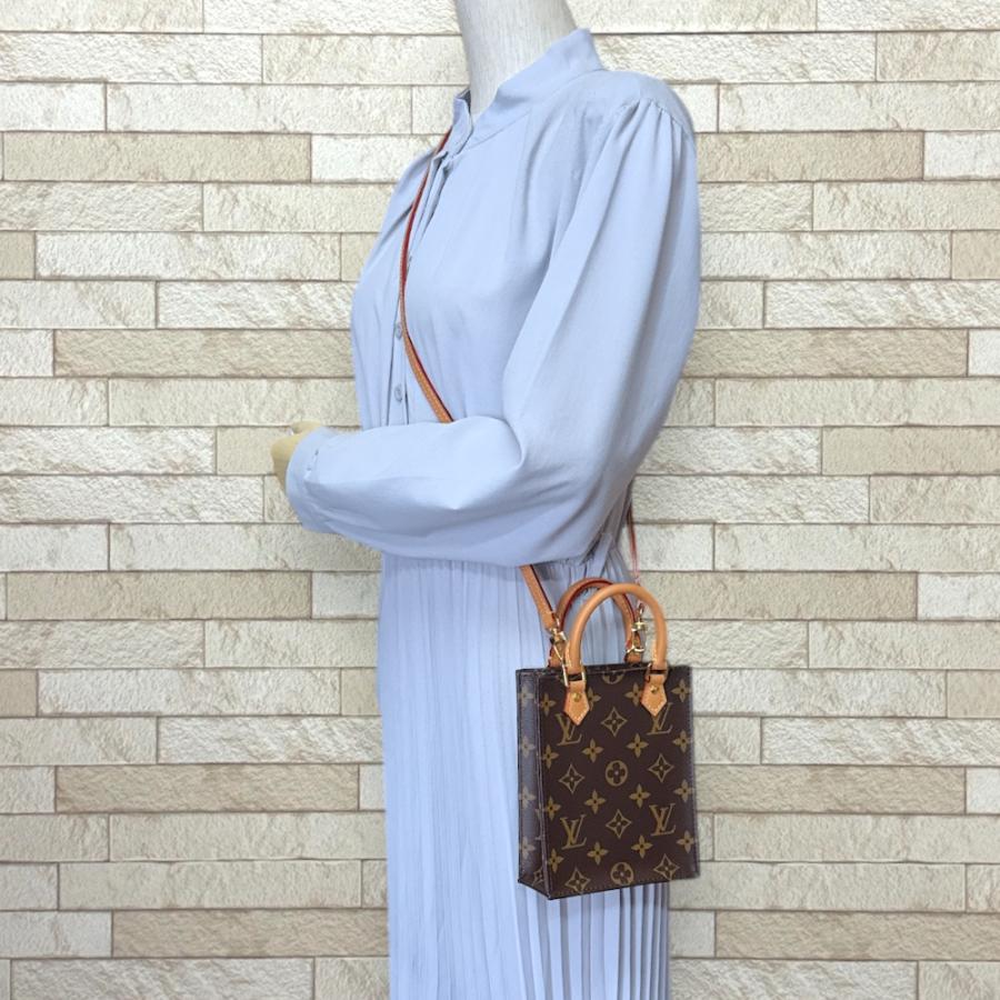 LOUIS VUITTON（ルイ・ヴィトン） プティット サックプラ モノグラム 
