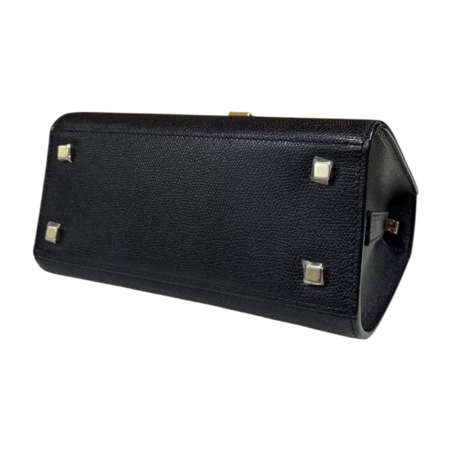 【極希少】Valextra ヴァレクストラ アザラシ レザー ハンドバッグ 黒 極希少】Valextra ヴァレクストラ アザラシ レザー ハンドバッグ 黒